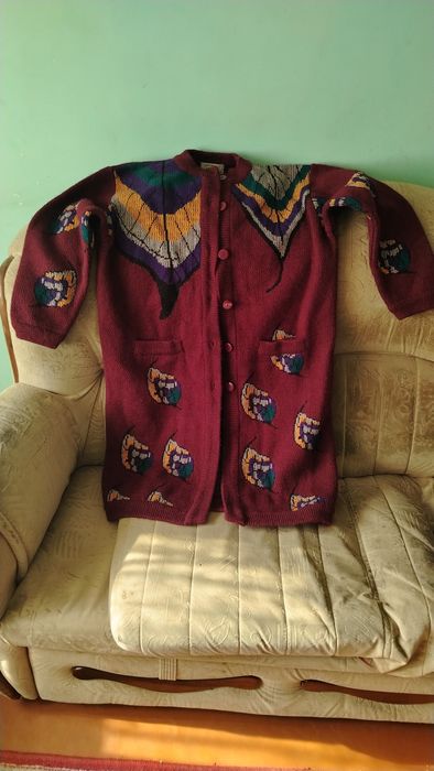 Самарканд сундук 250000 сум Курпа 350000 сум