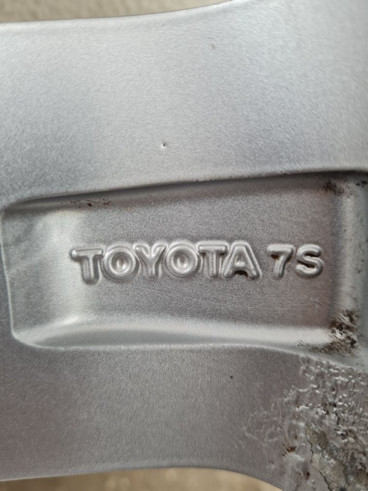 Оригинални джанти за ТОЬОТА TOYOTA R15 4x100 ET45 5J
