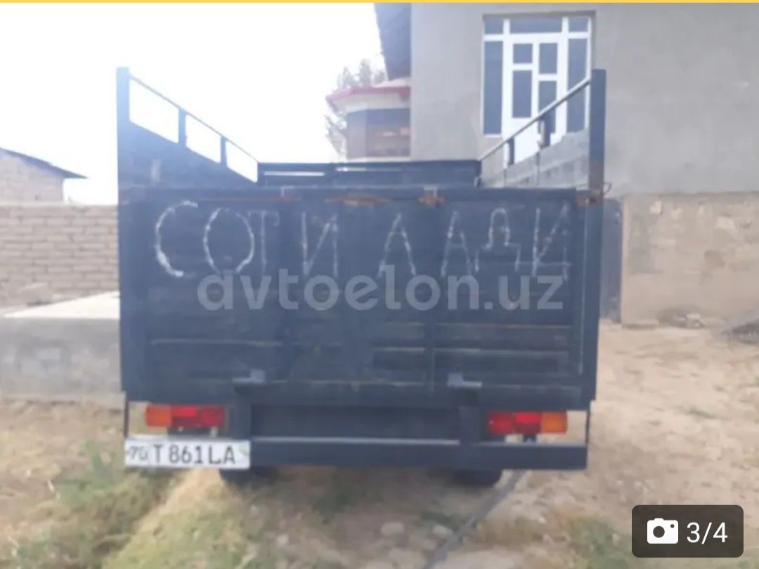 УАЗ сотилади  нахаду .