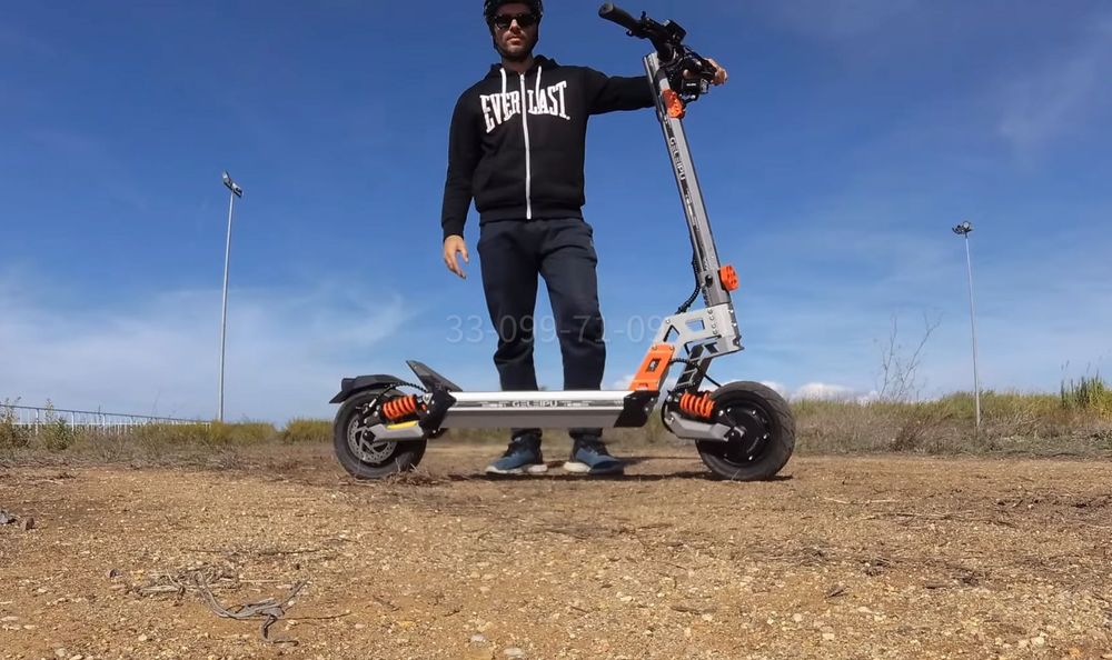 Элетросамокат MINI TANK dual motor 2400w, 60V, скорость до 75 км/ч,