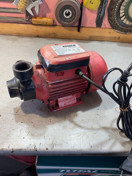 Помпа за вода “Райдър” 370 вата