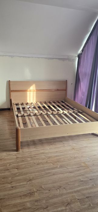 Кровать,диван столы