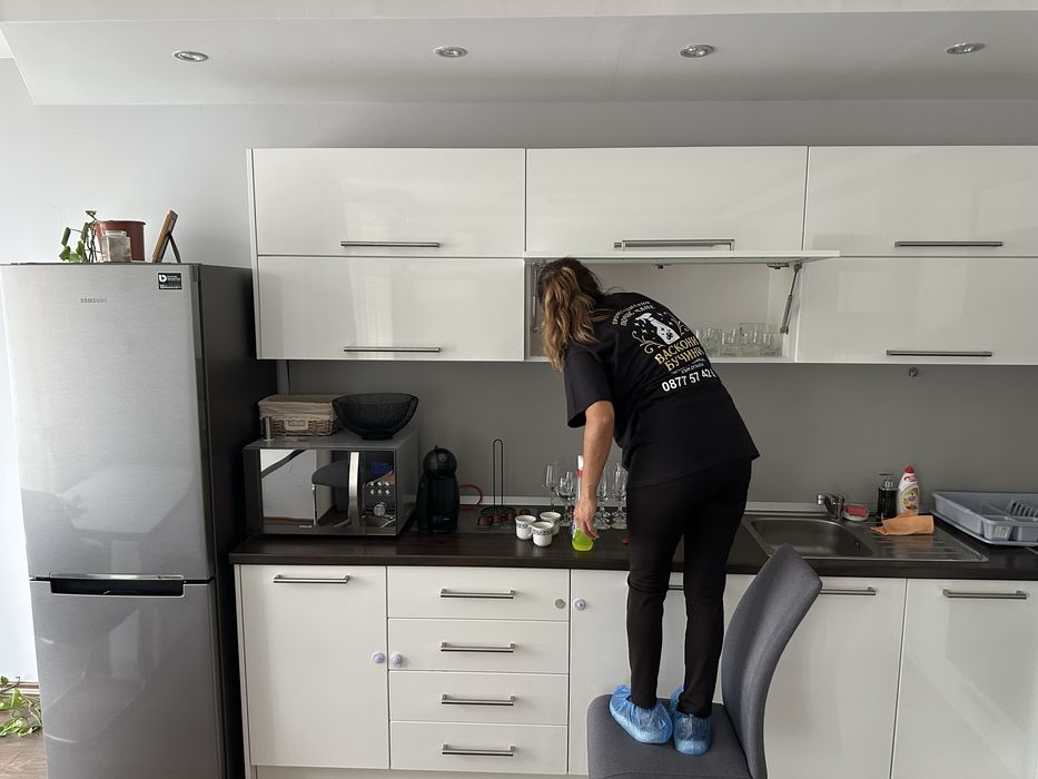 Професионално почистване, домове, офиси, апартаменти, търговски обекти