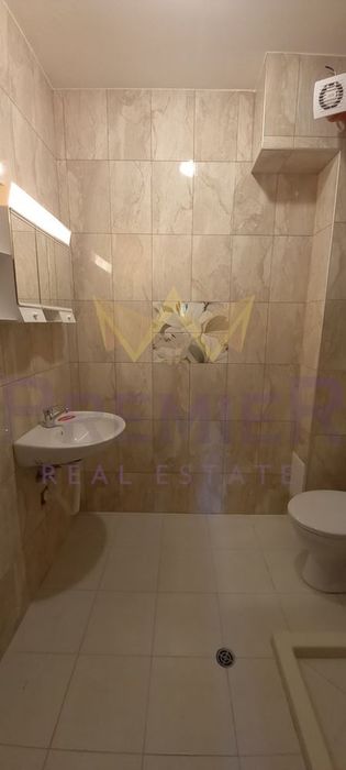 Дава се под наем Тристаен апартамент в Варна, Бриз - 80 кв.м за 510 € - Снимка #11