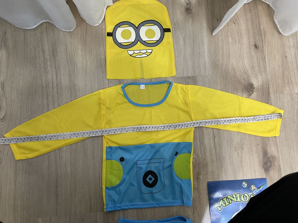 Costum MINION, nou, 5-8 ani