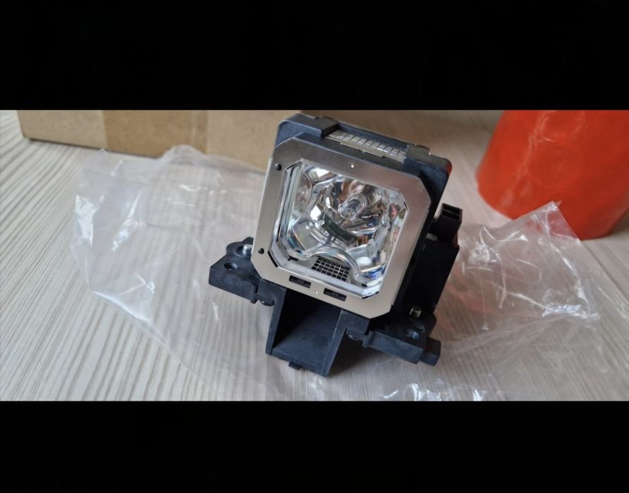 lampa videoproiector Jvc PK-L2312UG originala