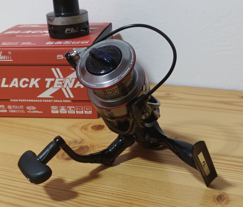 Mulineta Feeder FL Black Tena 5000 9 Rulmenti