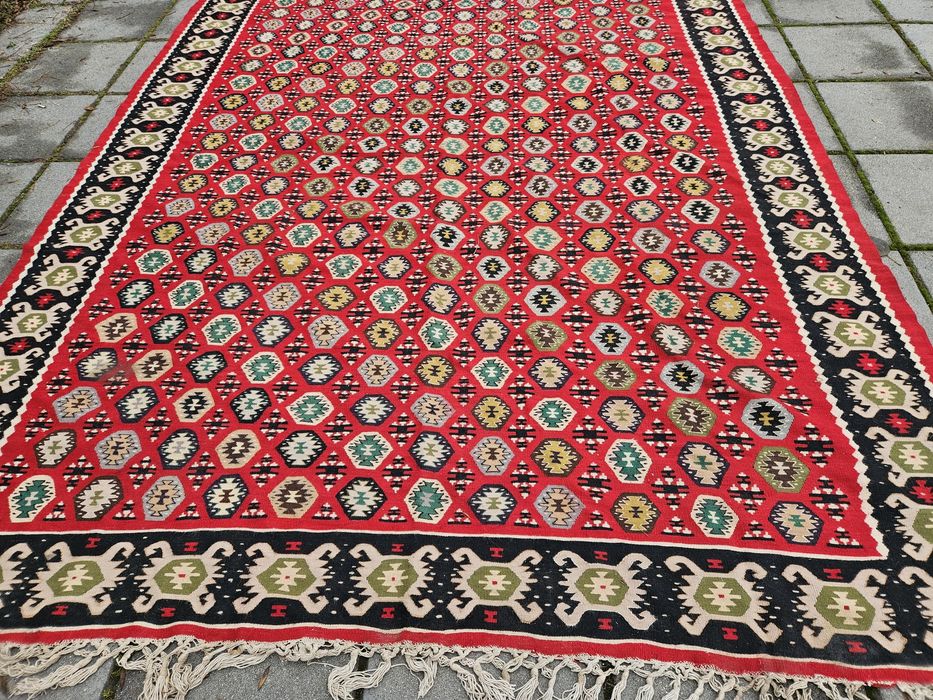 Чипровски килим.