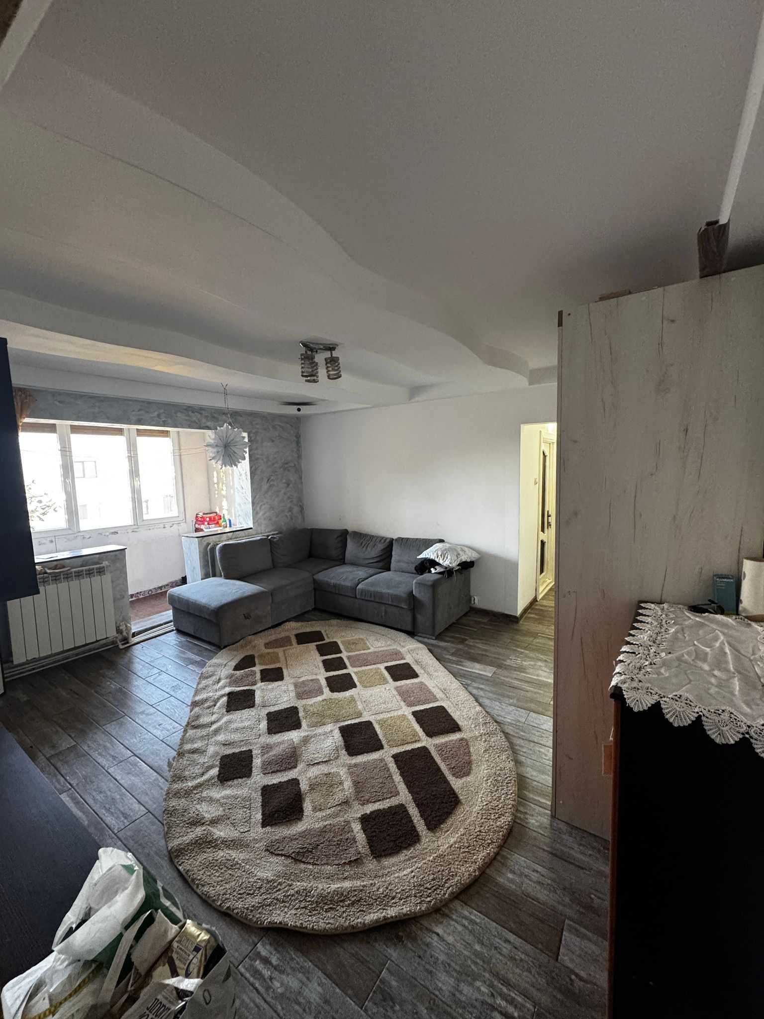 Apartament 3 camere Ramnicu Sarat