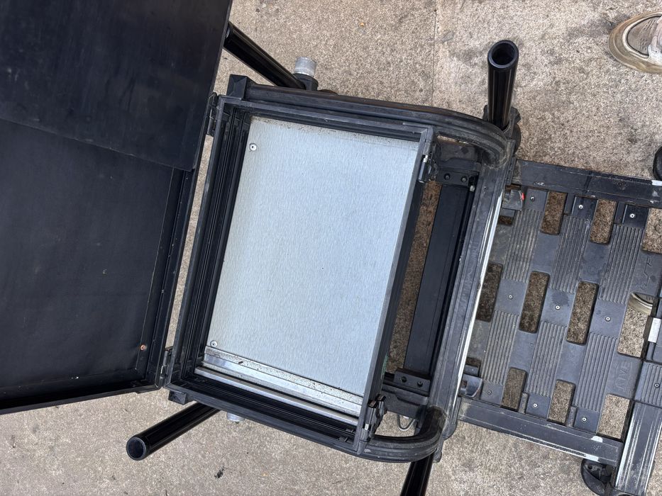 Modular la rive la un pret bun