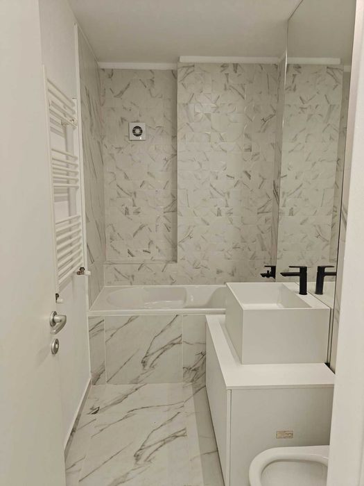 Proprietar garsoniera 41.7 mp ZonaViilor S5 Carol Eroii Revolutiei