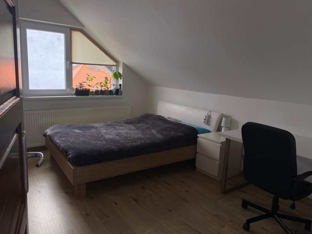Inchiriez apartament zona Calea Dumbravii