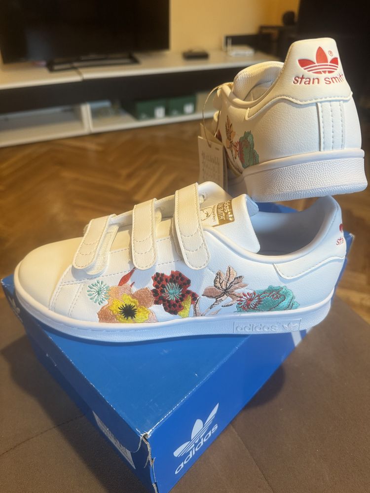 Дамски Adidas кецове Stan Smith
