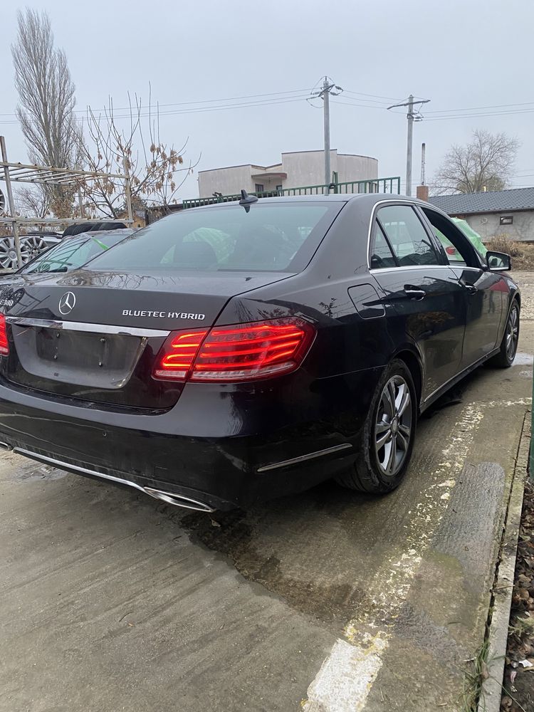 Aripă dreapta spate Mercedes W212 facelift