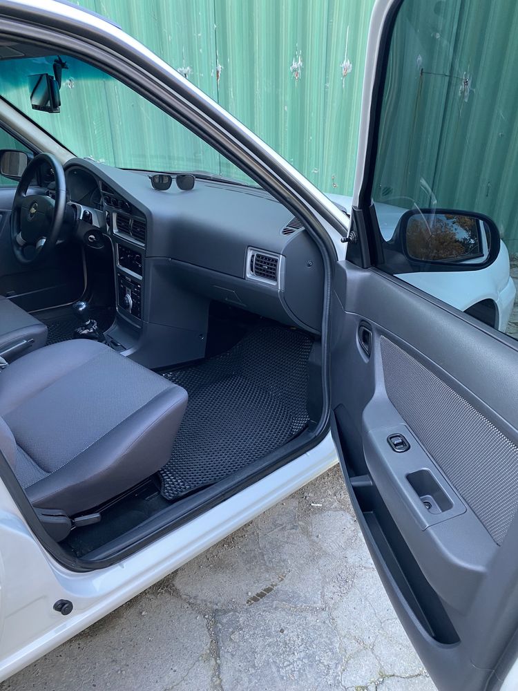 Nexia-2 Sons Super konditsaner full, 2016-yil, probeg 27.500, Tozza