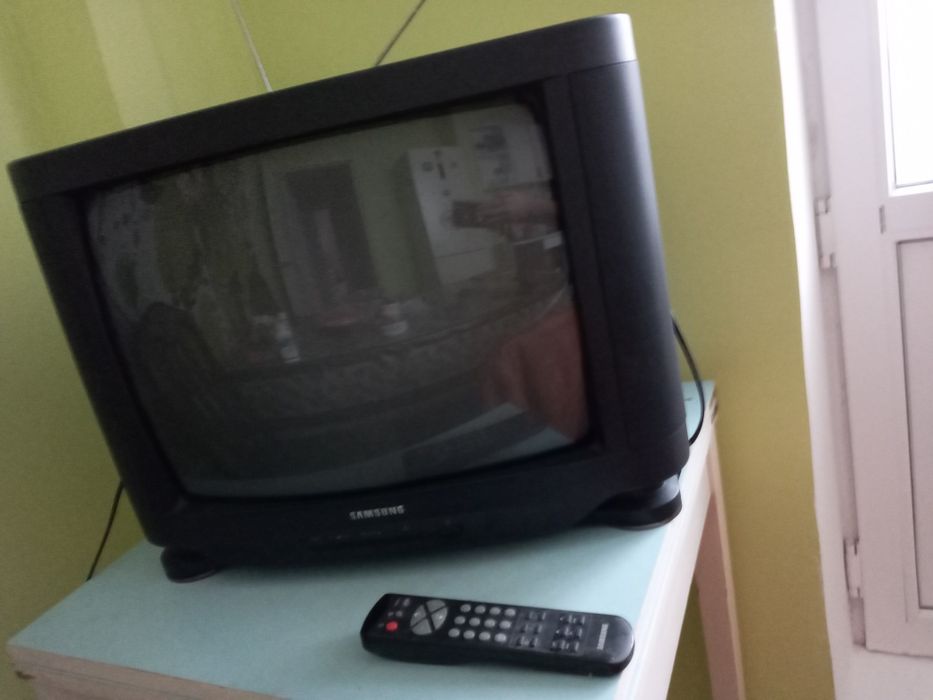 Продам телевизор