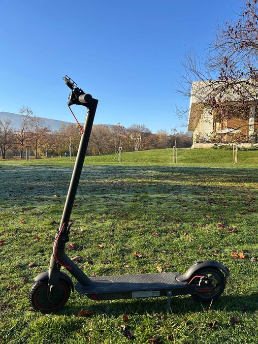 Електрическа тротинетка Xiaomi Mi Electric Scooter Pro