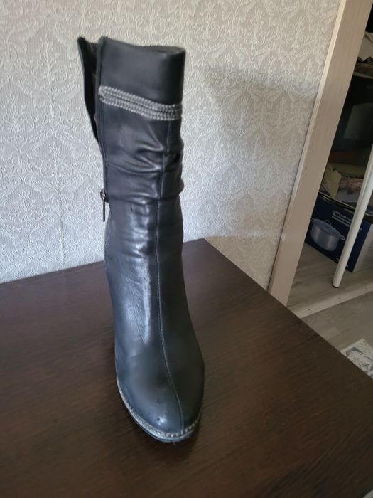 Продам полусапожки кожаные размер 37