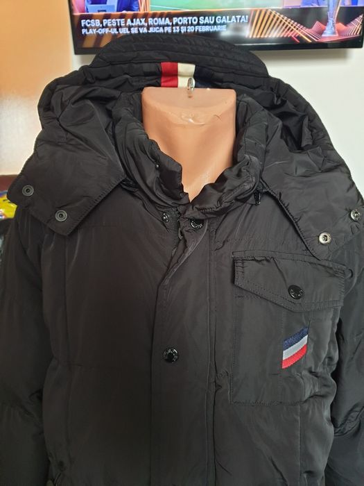 Vand haina MONCLER mărimea 2(M)2