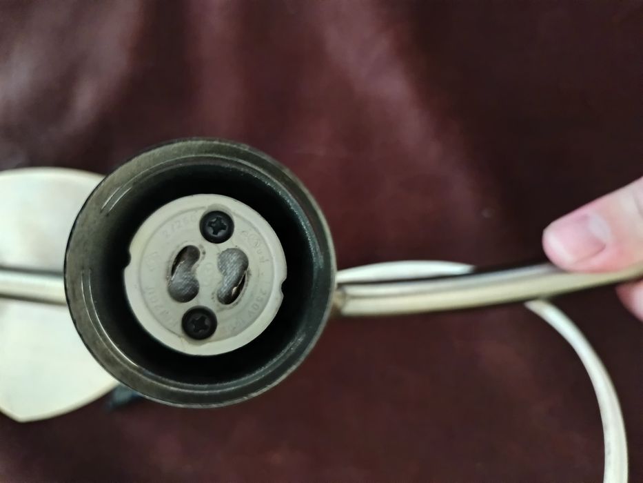 Полилей за таван