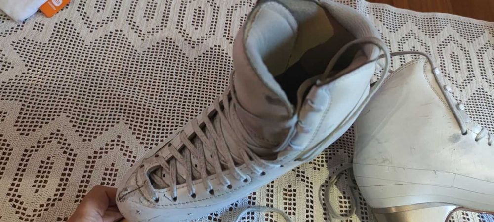 Кънки за фигурно пързаляне Edea overture 240