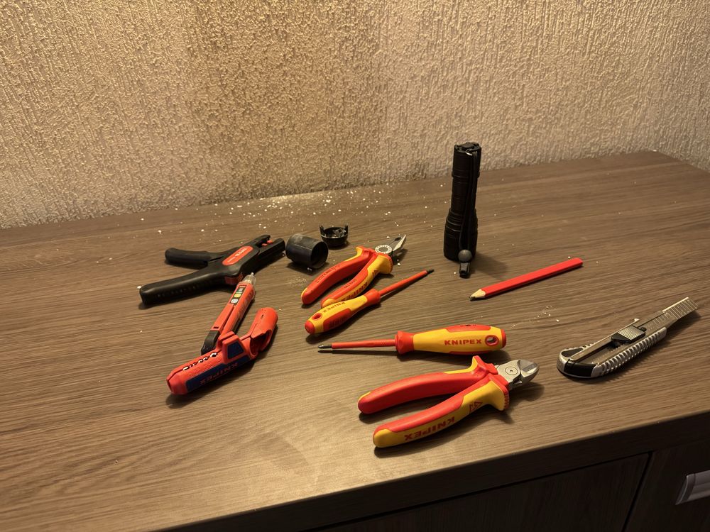Instalatii Electrice Profesionale pentru Case / Apartamente-MB CONECT