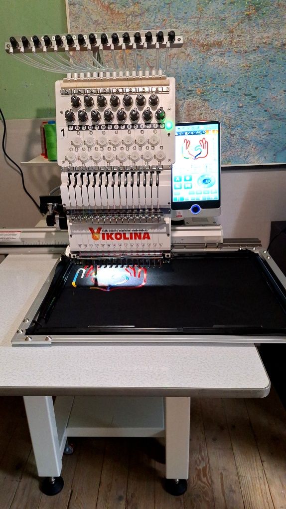 Професионална бродираща машина 15 Конечена with pro technology