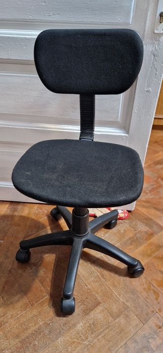 Vand scaun de birou