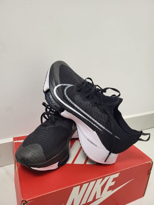 Adidasi Nike zoom X marimea 41  NOI