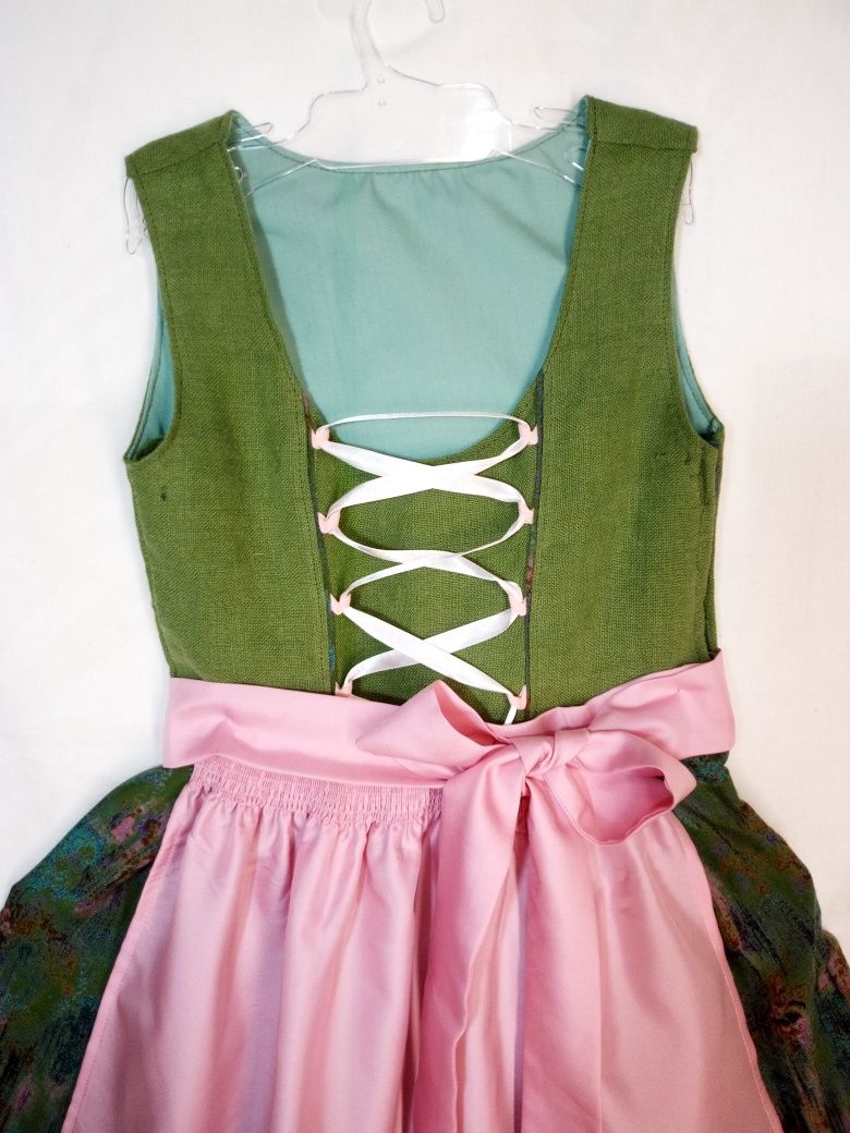 Dirndl fetițe Nr.104-116 cm  5-6 ani Sarafan tirolez  Rochie bavareza