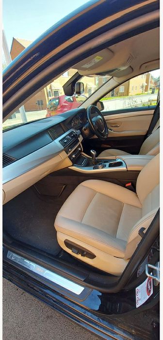 BMW seria 5  F10 Manual volan dreapta