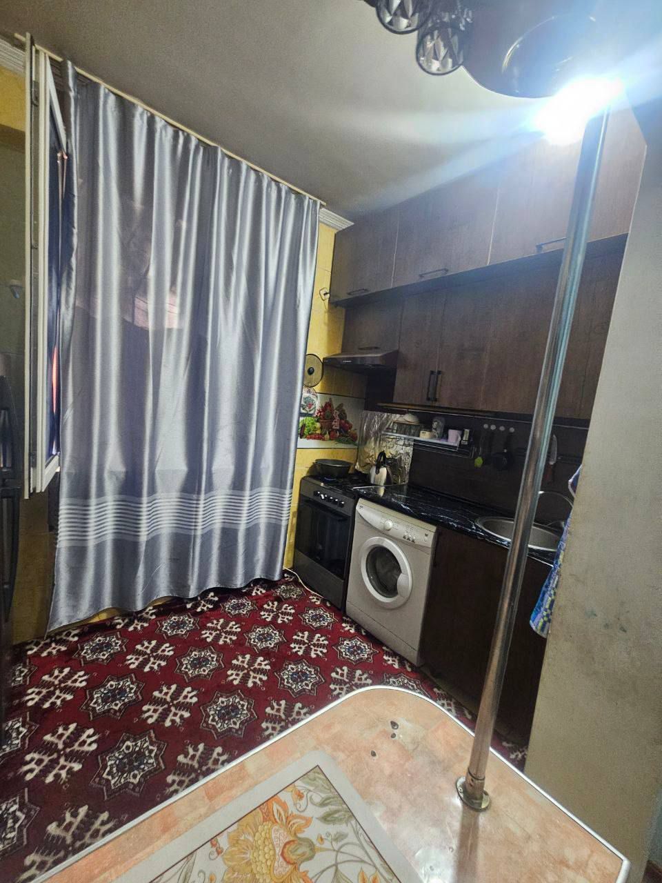 Продажа 2/2/5 на Юнусабад-10, 2 хонали сотилади