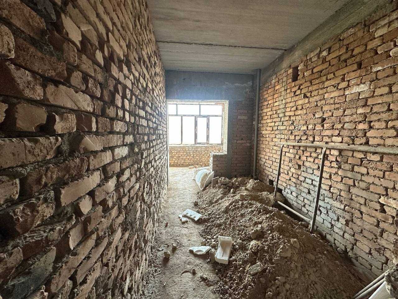 Продаётся 2х комнатная квартира коробка