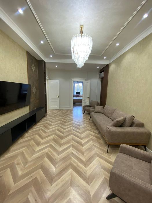 Квартира 3 комнаты ЖК London, 133м² Мирзо Улугбек-й р-н, стадион Старт