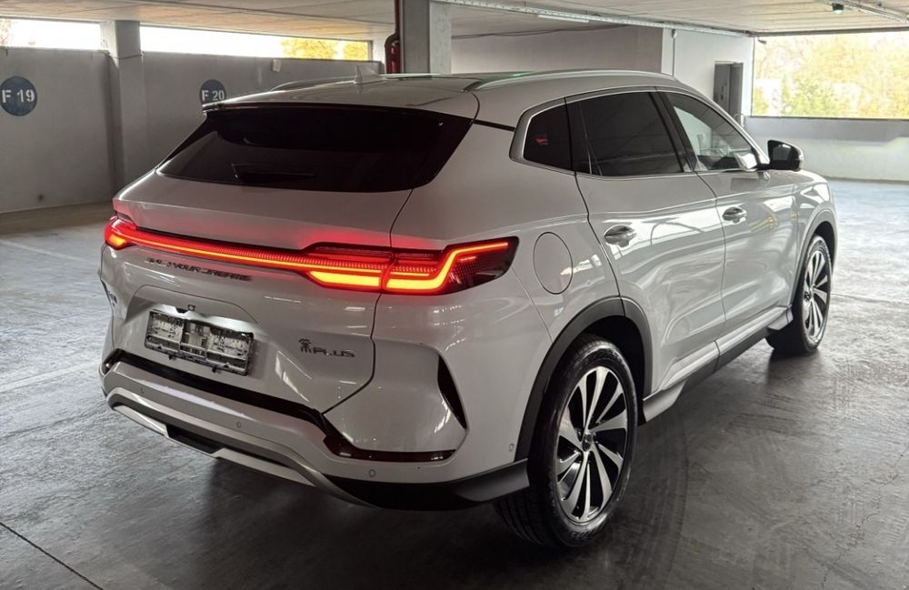 BYD 520  электр ..