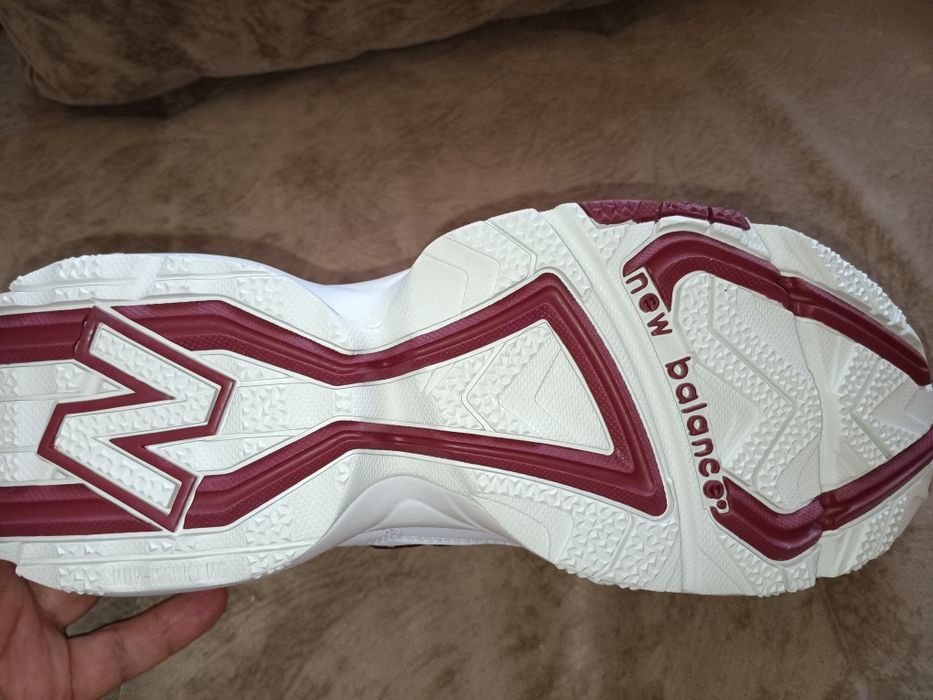 Продавам Ню Баланс,  Пума и мокасини Мемфис