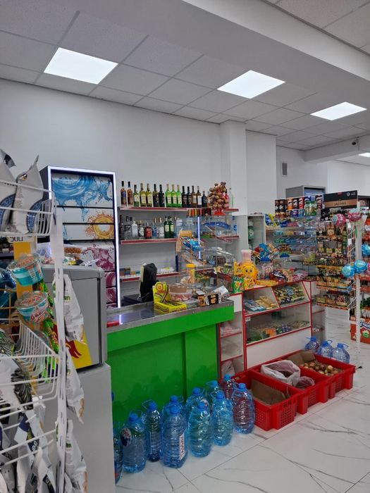 Продам готовый бизнес, продуктовый магазин в ЖК, с полным товаром.