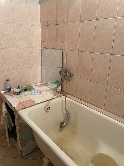 Продается Чиланзар 17 2комнатная на 1этаже