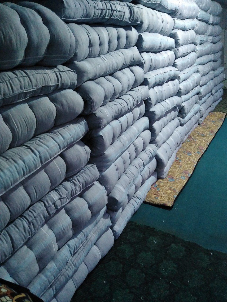 Matras, koʻrpacha, yostiq