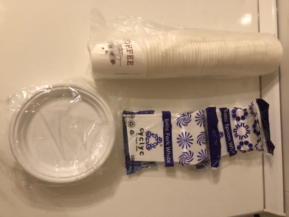 Одноразовые тарелки, ложки, вилки, стаканы по 50шт.