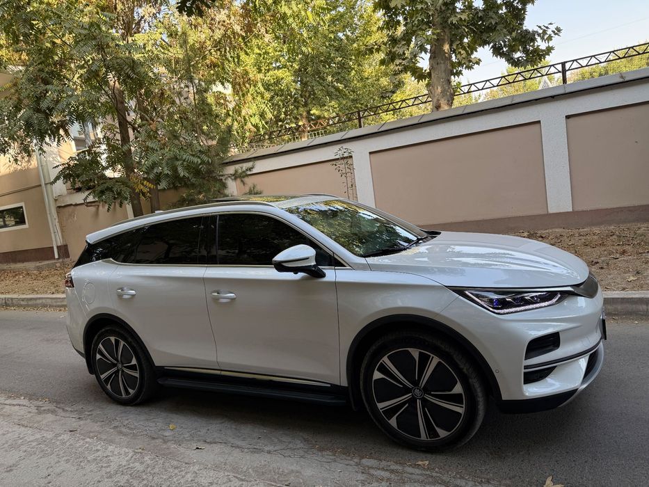 BYD Tang EV 4.4 sekund