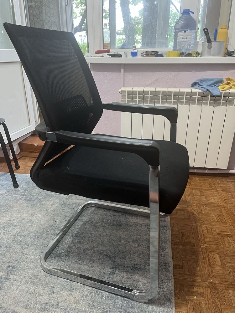 Кресло со спинкой