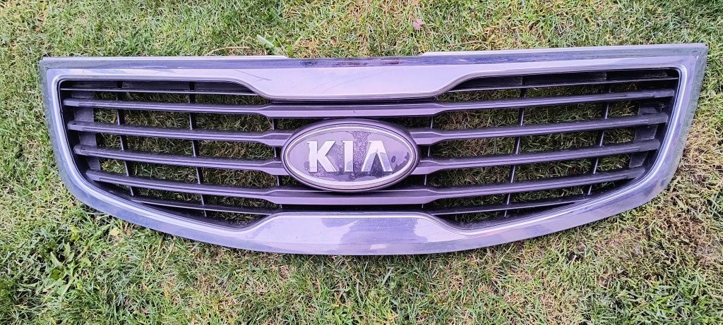 Trager grila radiator kia sportage dupa anul 2010