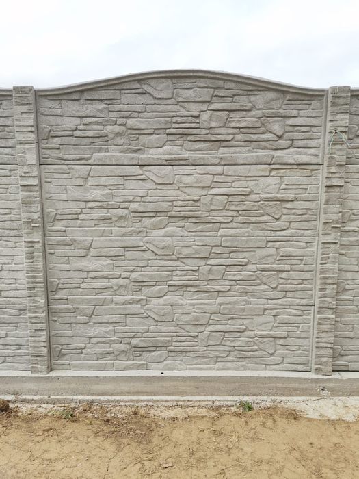 Placi,gard beton armat cu fier beton