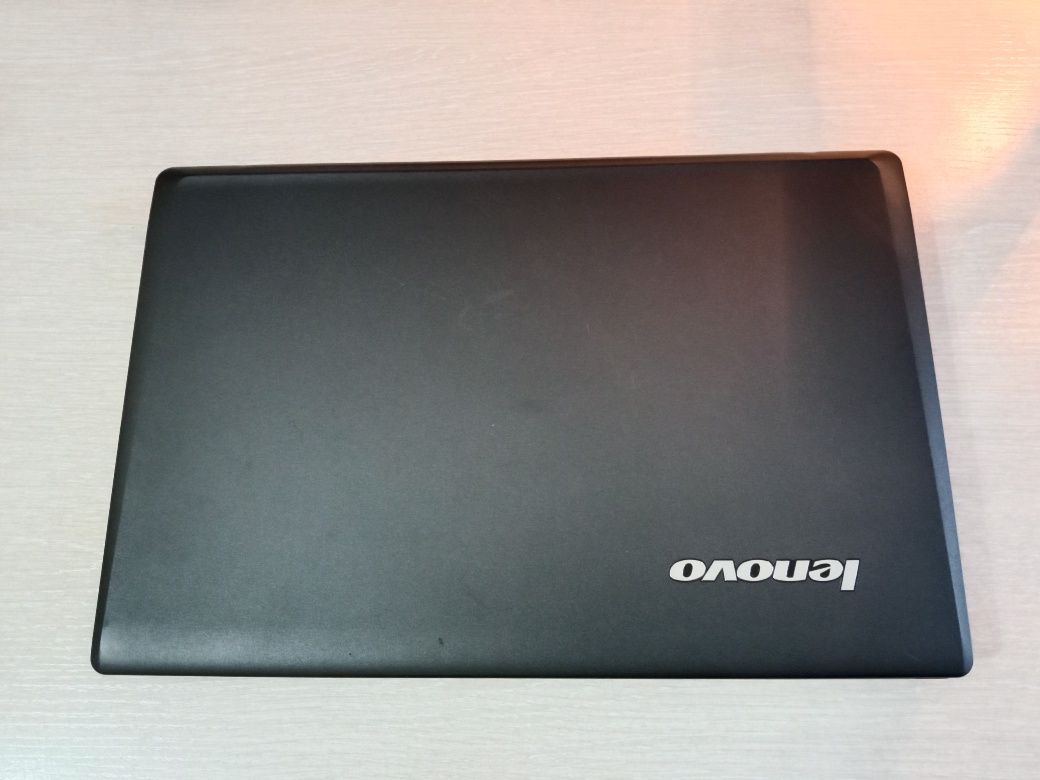 Lenovo G560, corel i3