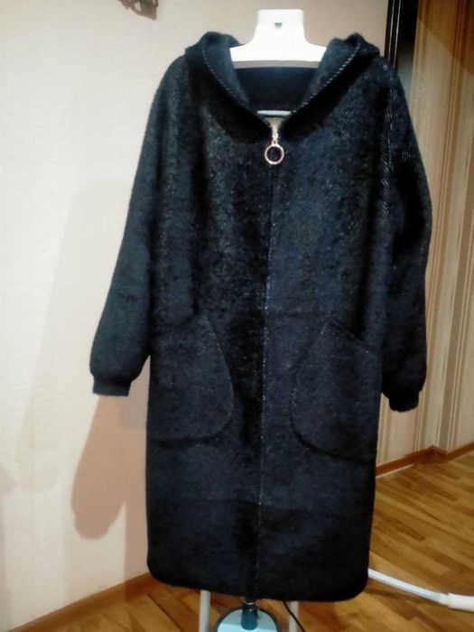Продам пальто, почти новое