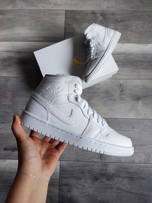 Air Jordan 1 Mid