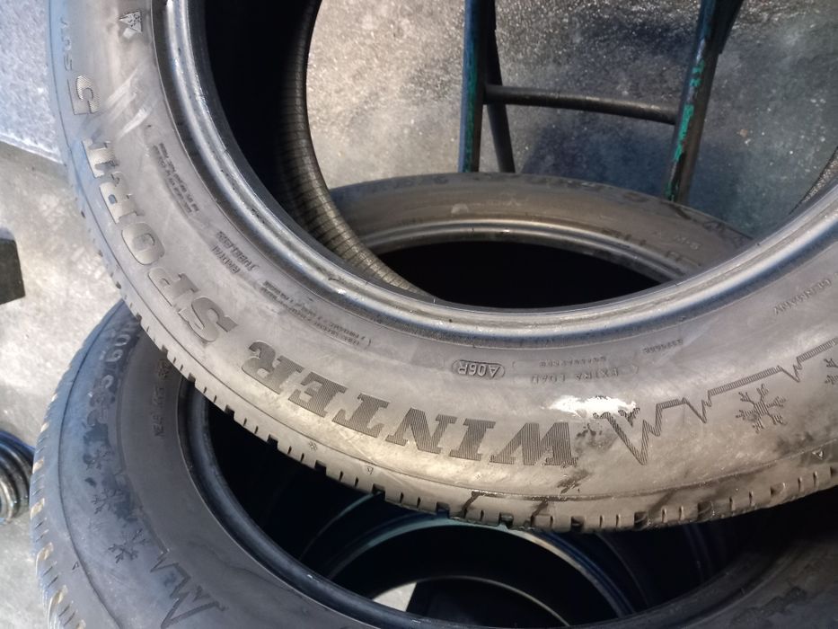 Dunlop 235 60 r18 iarna