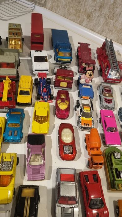 Огромен лот колички Machbox