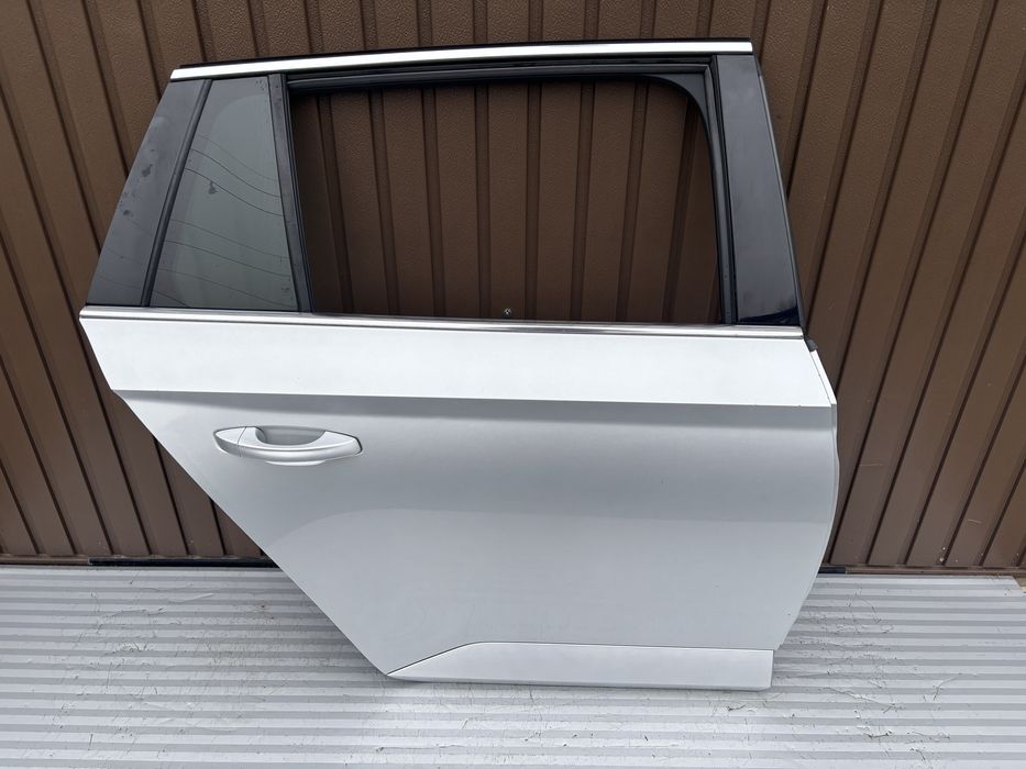 Usa dr spate Skoda Superb 3 combi cod de culoare LA7W 2015-2020